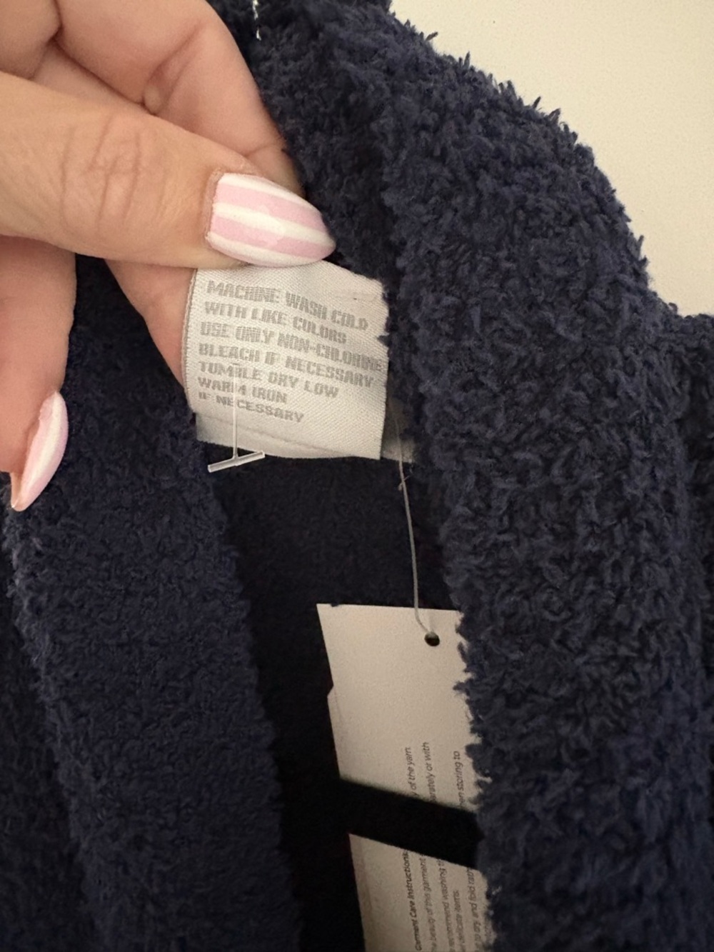 NWT Softies Marshmallow Cocoon Cardigan with Thumbholes Navy Size Medium - Picture 4 of 8